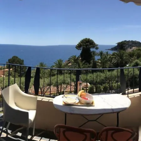 L'evasion Luxury Stunning Sea View - Swimming Pool - Parking Apartment